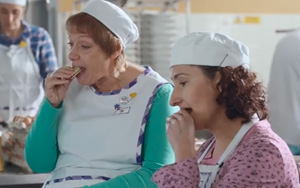 Adbreakanthems Cadbury Dairy Milk Oat Crunch – Spoons tv advert ad music